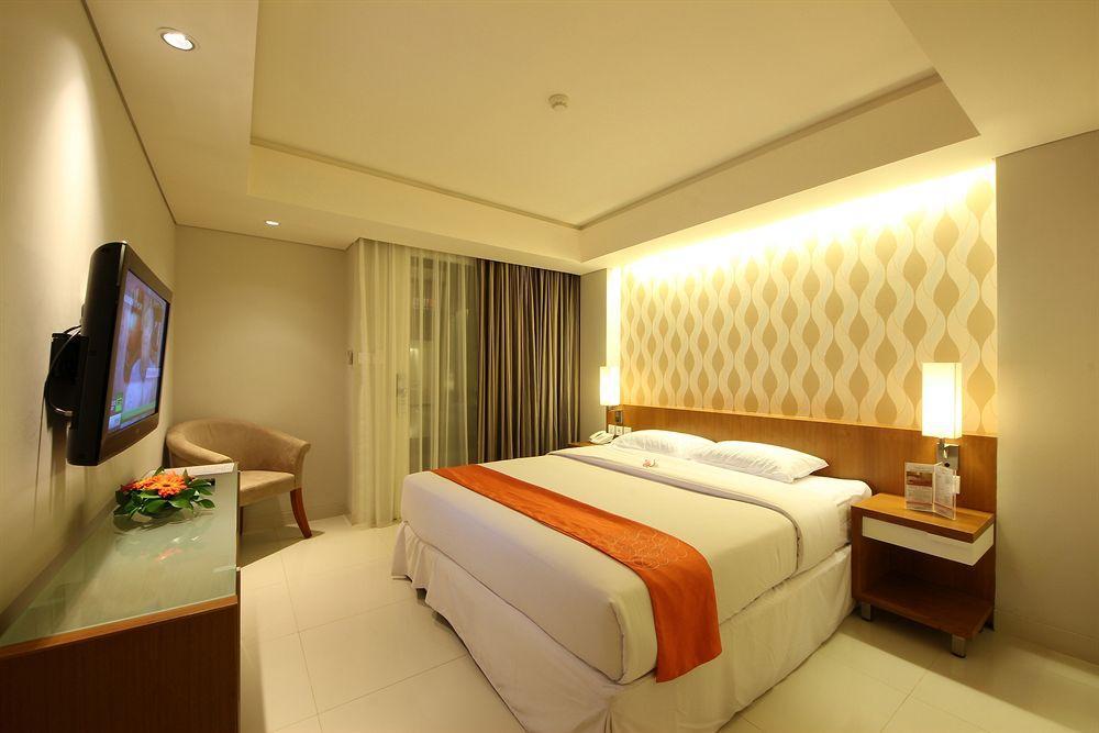 Holiday Inn Express Bali Sunset Road By Ihg Kuta Lombok Esterno foto