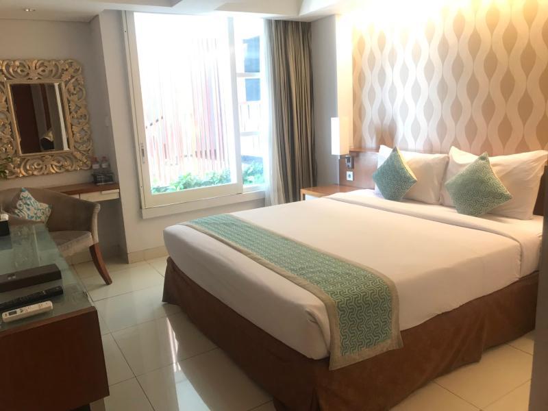 Holiday Inn Express Bali Sunset Road By Ihg Kuta Lombok Esterno foto