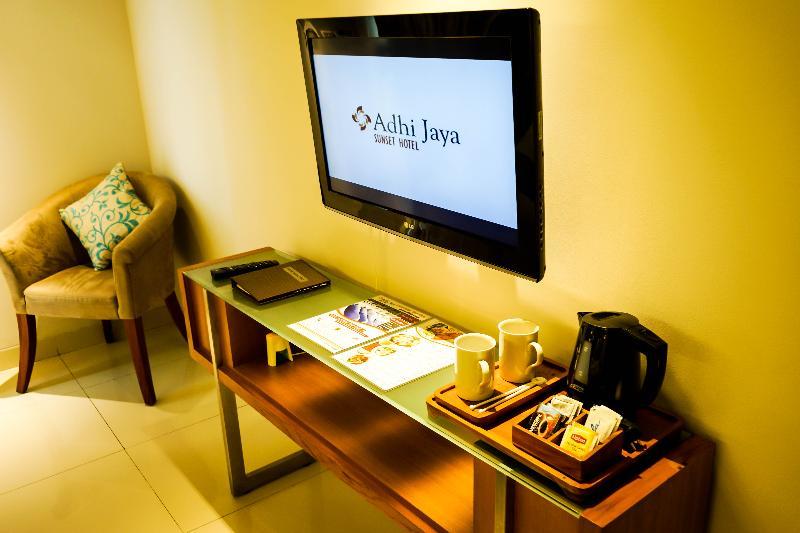 Holiday Inn Express Bali Sunset Road By Ihg Kuta Lombok Esterno foto